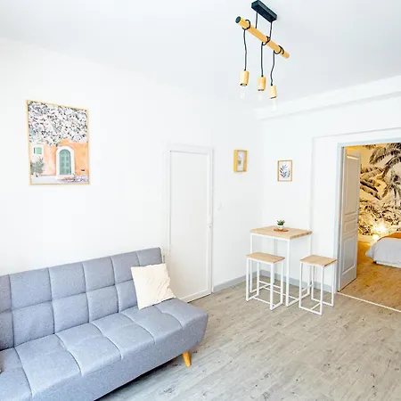 La Panthère D'auch By D'auch * Auch